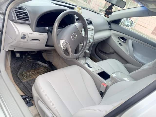 A picture of TOYOTA CAMRY 08