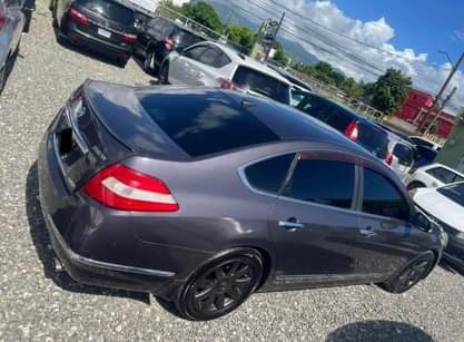 nissan teana