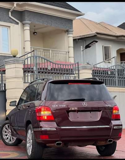A picture of Glk 350 4matic 2011 Toks 18 5M