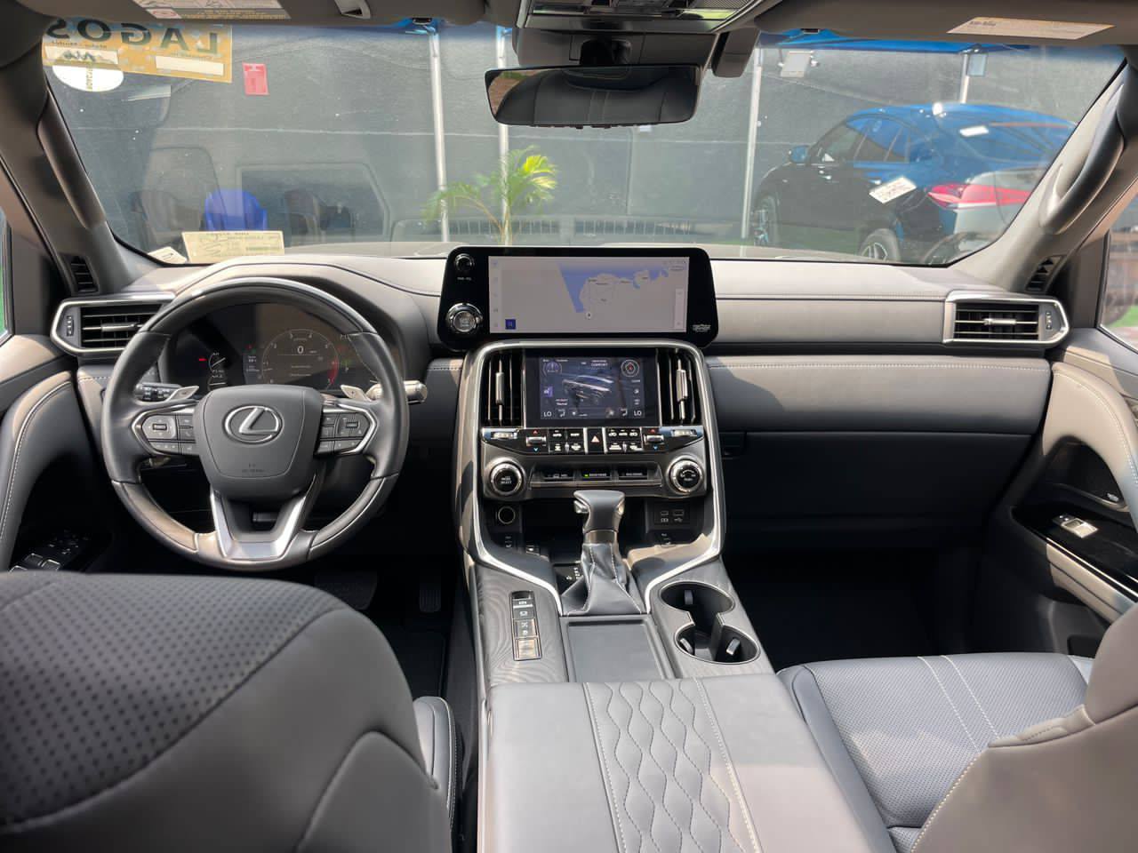 A picture of Lexus LX600 2023 model 365m