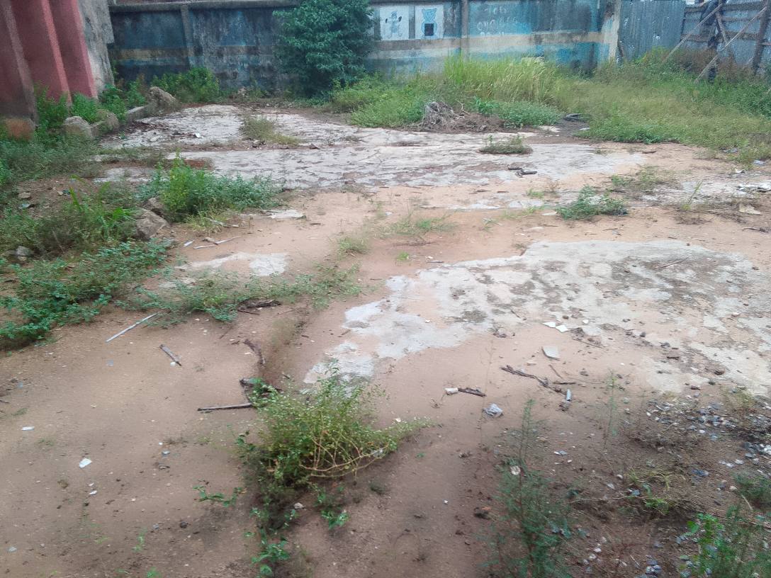 A picture of A Shopping Complex on one and half Plot of Land