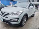A picture of 2016 MODEL HYUNDAI SANTAFE Engine very silent Gear super sharp