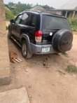 A picture of 2003 rav4