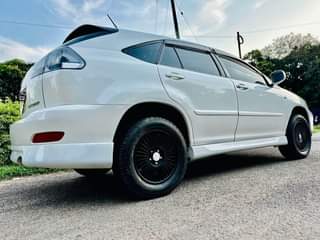 A picture of TOYOTA HARRIER GARI INAUZWA MWANZA