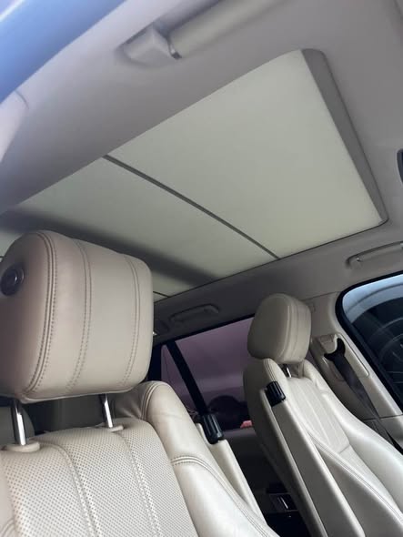 A picture of 2017 Range Rover Vogue 0709446672 0765424123