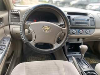A picture of Toyota Camry LE 2006
