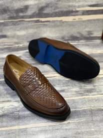 A picture of Classic Gentle Shoes at 220K
