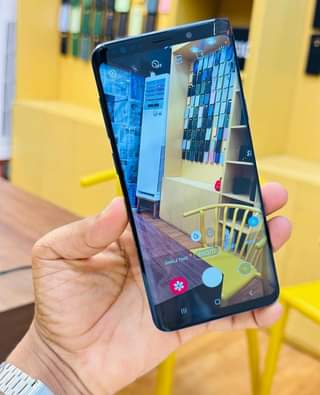 A picture of SAMSUNG Galaxy s9 plus