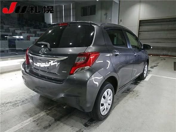 A picture of 2015 Toyota Vitz