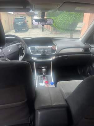 A picture of Honda Accord 2013