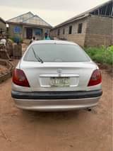 A picture of 2000 Toyota Avensis
