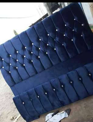 A picture of Bedsofa mpya kwa 160000 tuuu wahi namba 0757044140 nicheki WhatsApp