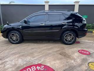 A picture of TOYOTA HARRIER