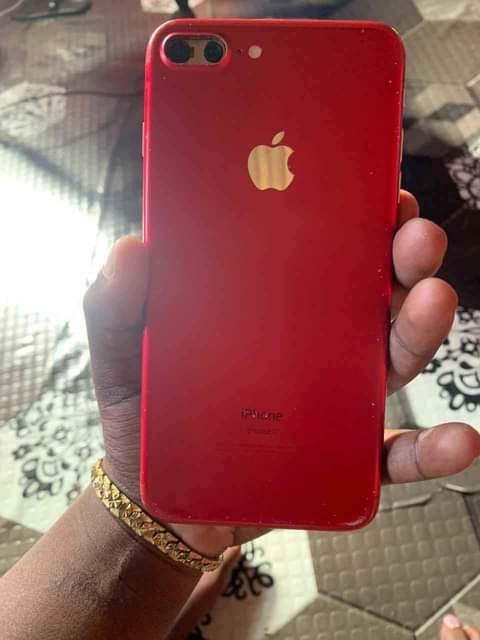 iPhone M.