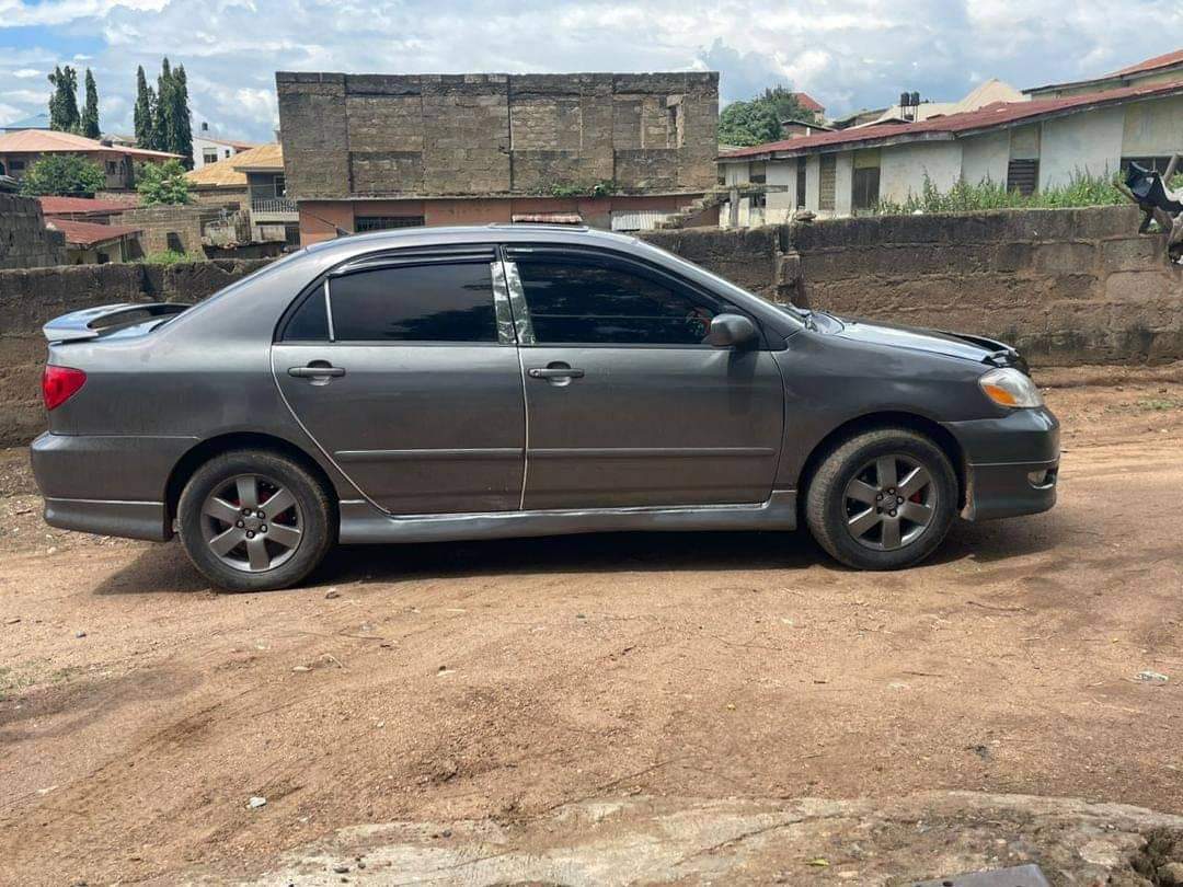 A picture of Toyota Corolla sport 06 is available