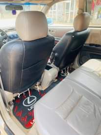 A picture of Highlander 04 Engine and gear perfect AC is chilling Interior