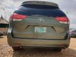 A picture of Toyota sienna