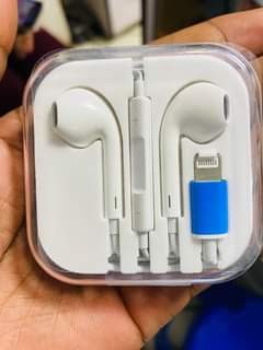 A picture of IPHONE EAR PHONES 0754136055O
