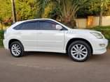 A picture of Toyota Harrier Model 2004 Engine 2 4cc Price 37M Available