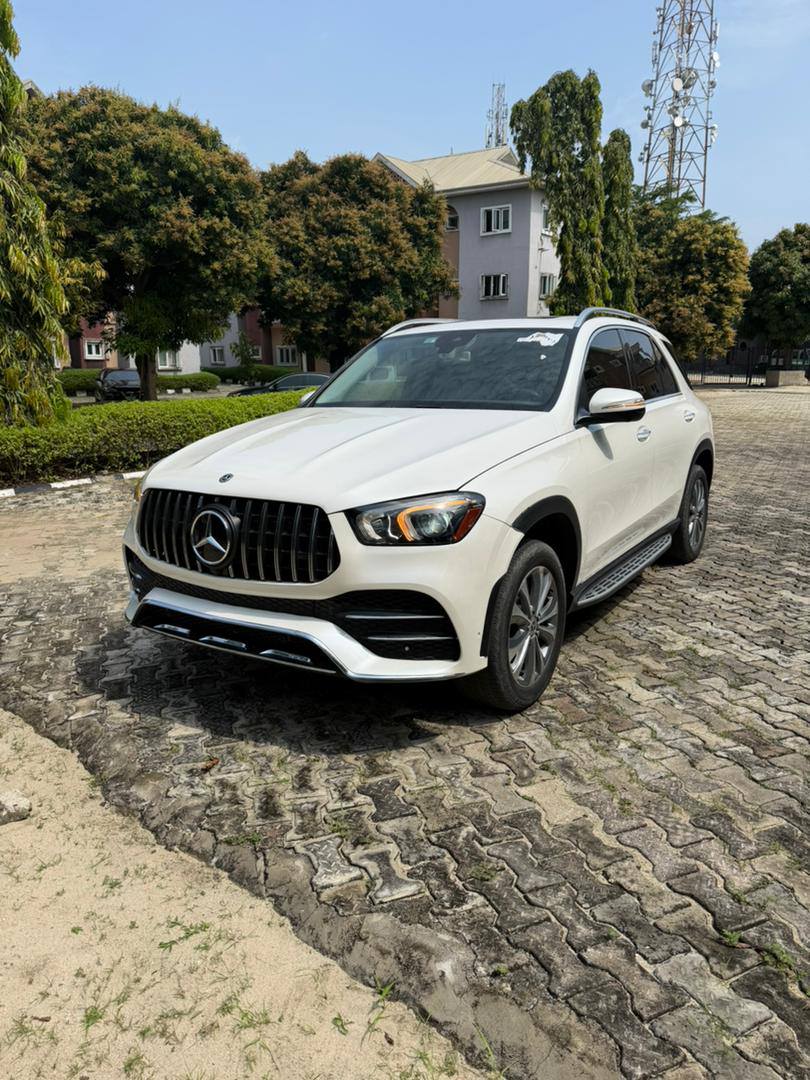 A picture of 2020 tokunbo Mercedes Benz