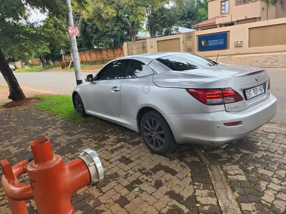A picture of Quick sale money needed now 26M serious client call 0703347279