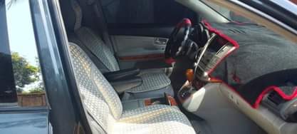 A picture of Belgium grade Lexus Rx 330 buy and drive silent engine