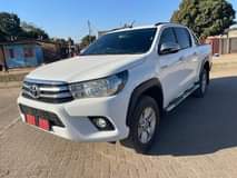 used toyota hilux