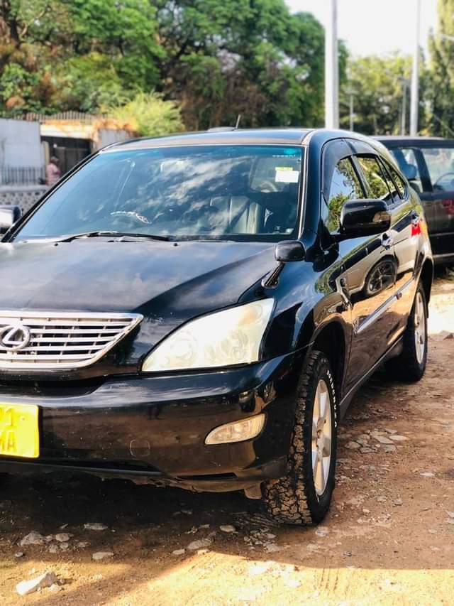A picture of HARRIER LEXUS