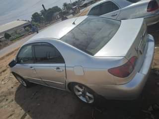 A picture of Toyota corolla 05