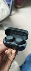A picture of Oraimo rock earbuds