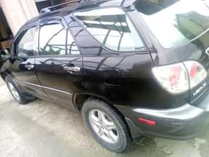 A picture of Available for sale Belgium Standard Lexus RX300 Everything is working