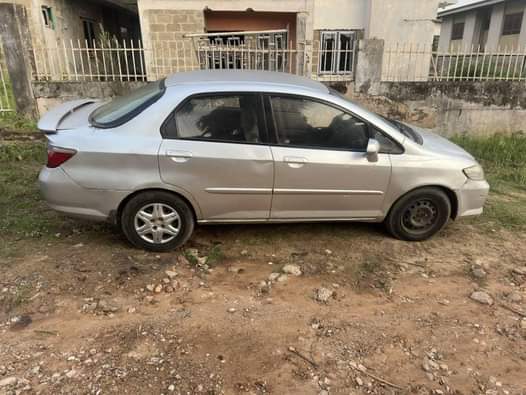 A picture of Brand Honda Model city Year 2007 Registered First body pan