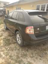 A picture of 07 Ford Edge