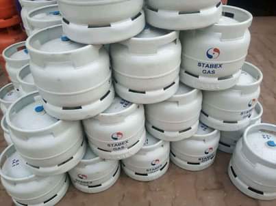 A picture of Stabex gas cylinders for refill and fullsets of 6kg and