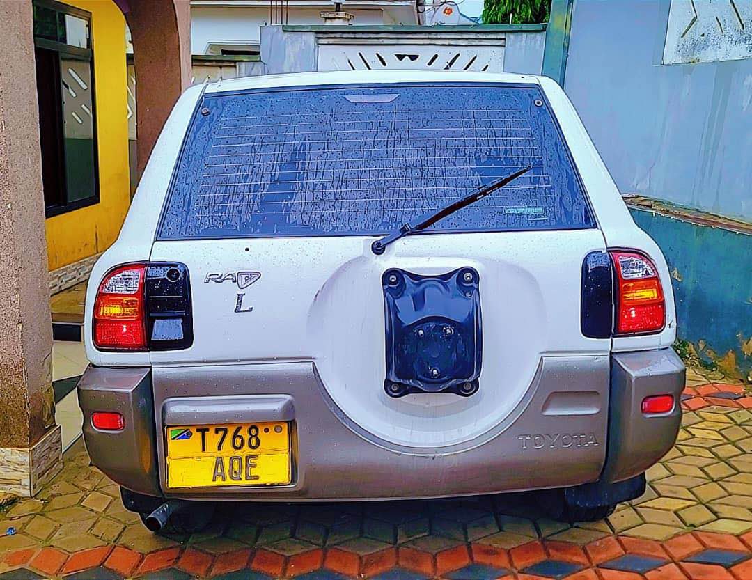 A picture of TOYOTA RAV 4
