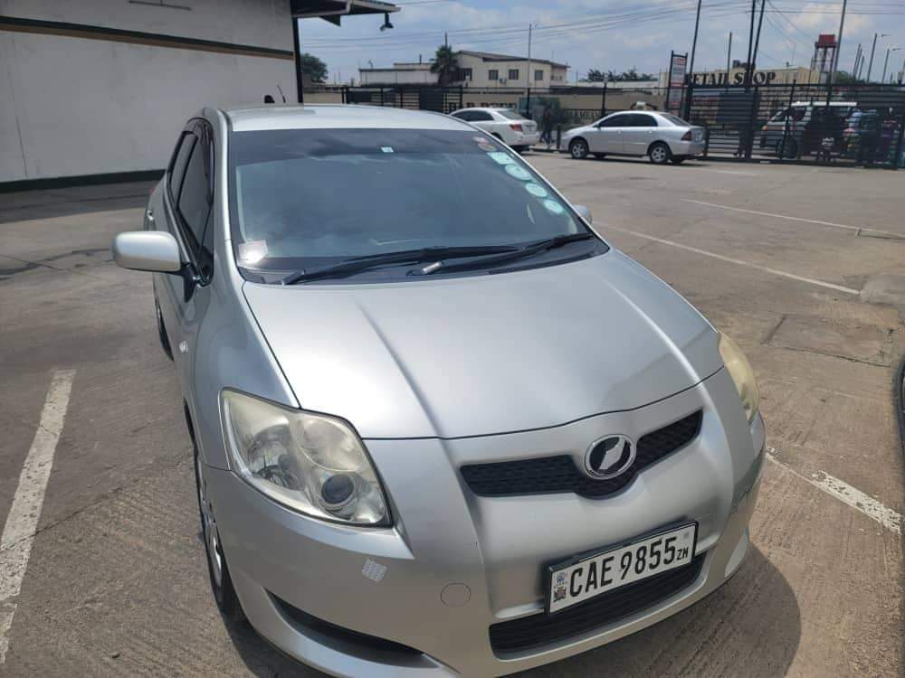 toyota auris