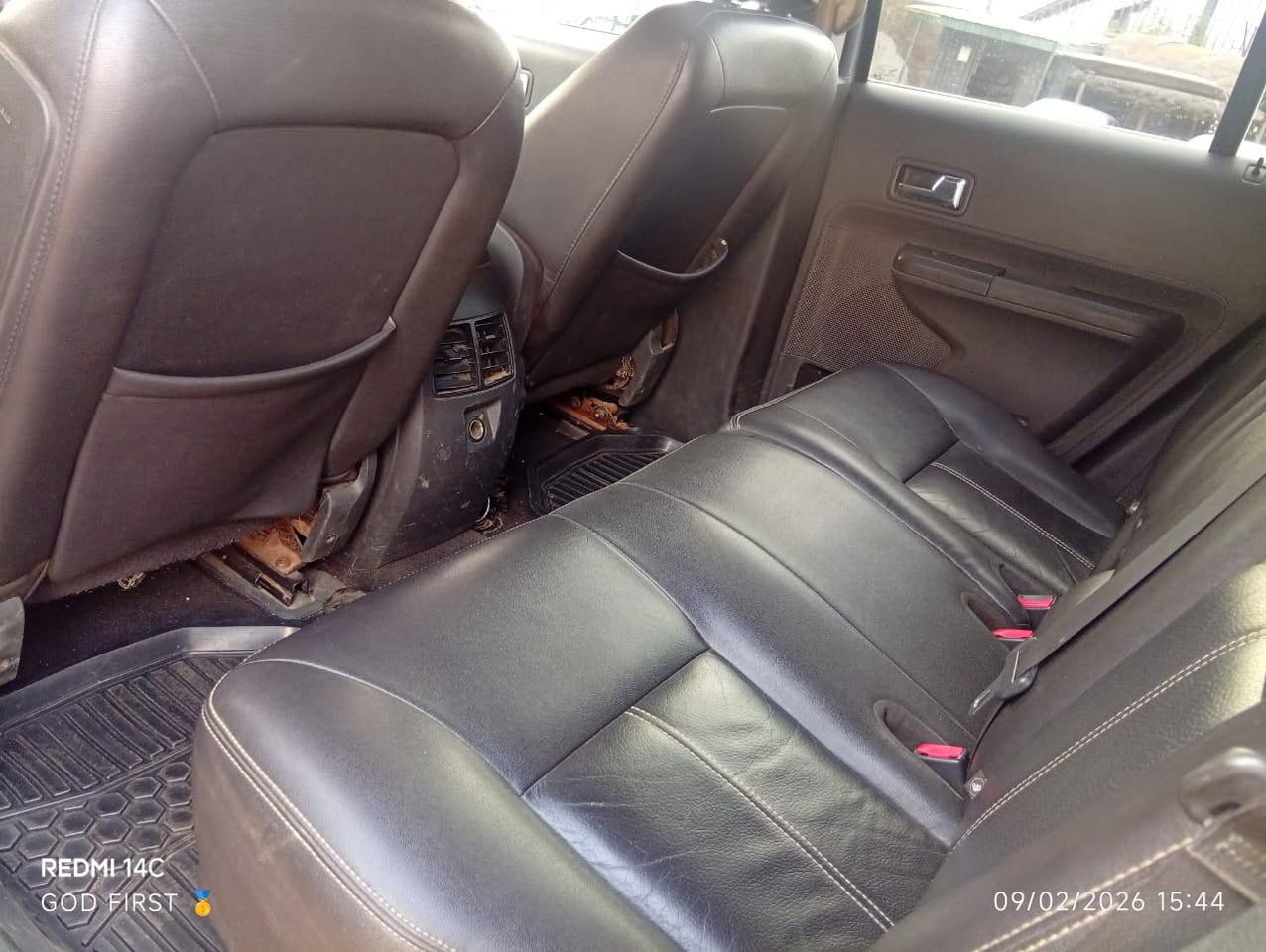 A picture of Distress sale ford edge 2008 in excellent condition