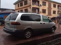 A picture of Toyota Sienna