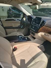 A picture of Clean non accidented gle 350 32m