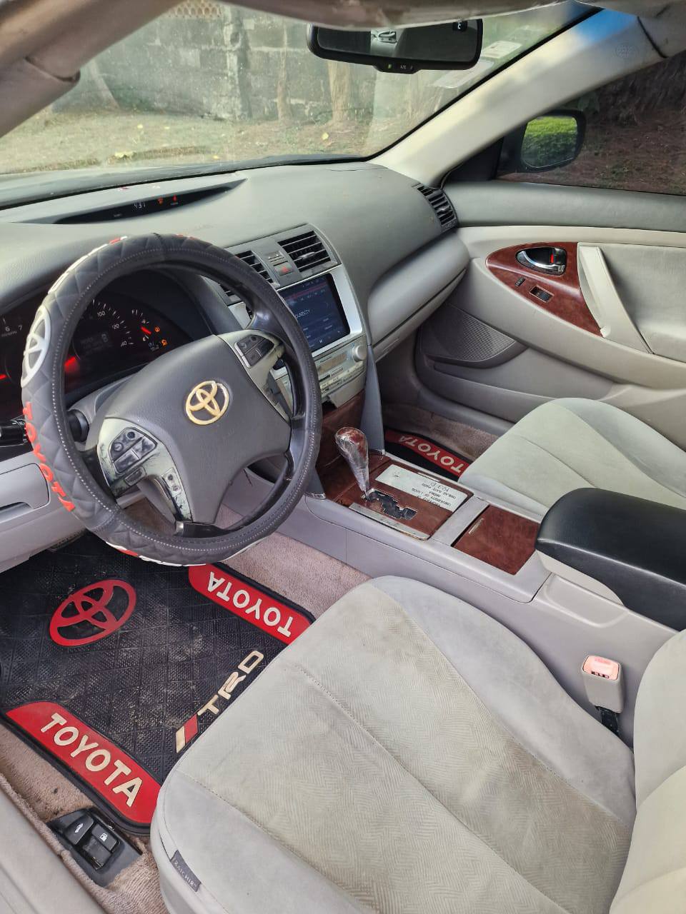 A picture of Toyota Camry 2008 XLE..