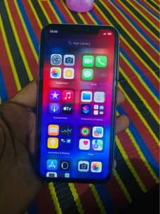 A picture of iPhone 11 64GB DUOS