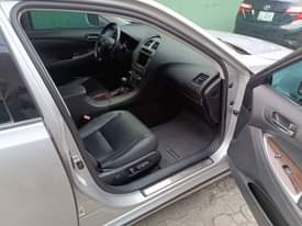 A picture of Lexus ES350