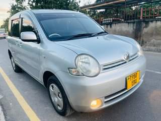 A picture of TOYOTA SIENTA FOR SALE