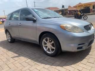 A picture of Toyota matrix 2004 Model