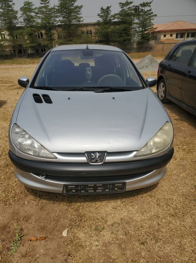 A picture of Peugeot 206 2004 model automatic drive foreign use