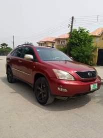 A picture of Lexus RX 330 2005