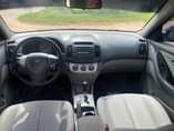 A picture of Hyundai Elantra 2008