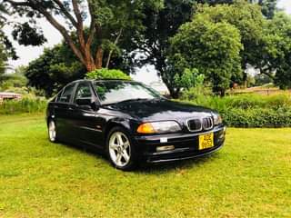 classifieds/cars bmw