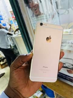 A picture of iphone 6 plus 16gb GOLD
