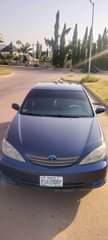 A picture of clean camry bfn few months used 2004 xle